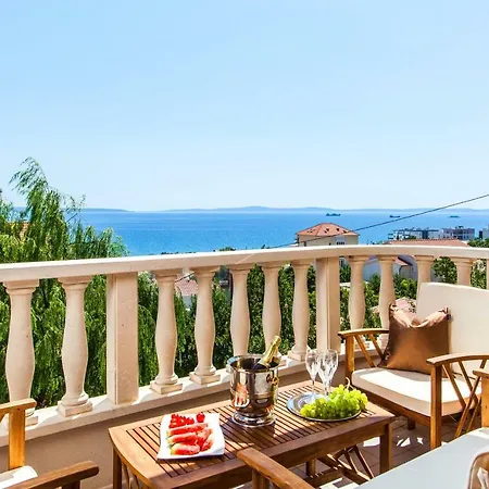 Apartment Sea Breeze Split