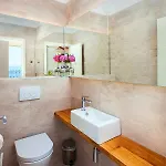 Sea Breeze Апартаменты