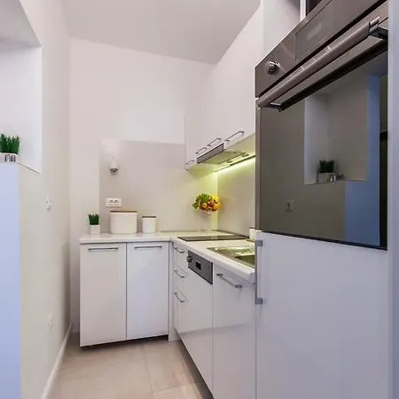 Apartment Sea Breeze