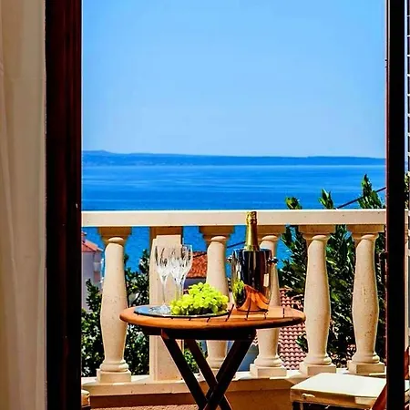 Apartment Sea Breeze Split